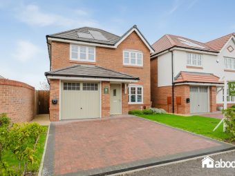Hollow Drive, Thornton