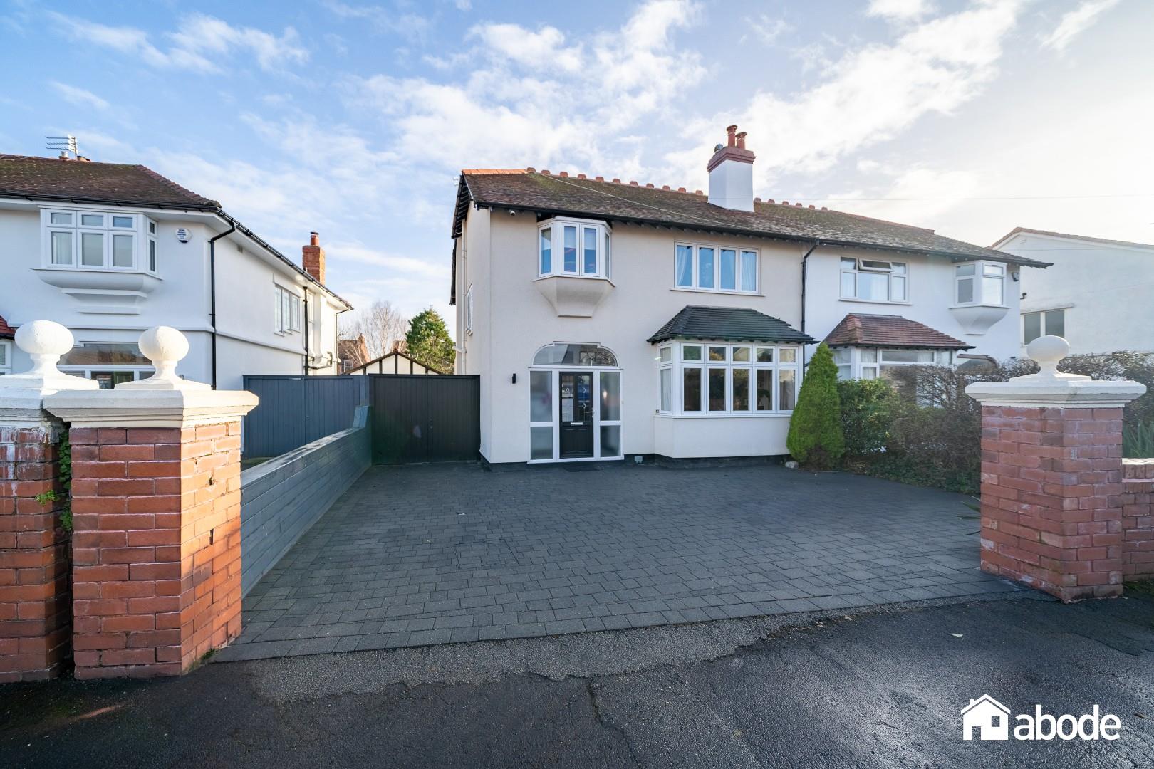 4 bedroom Semi-detached house in Crosby