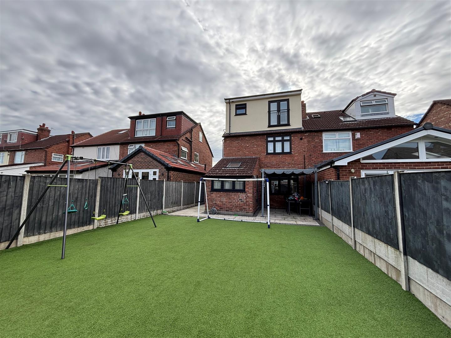 Rothesay Drive, Liverpool - photo 3 of 22