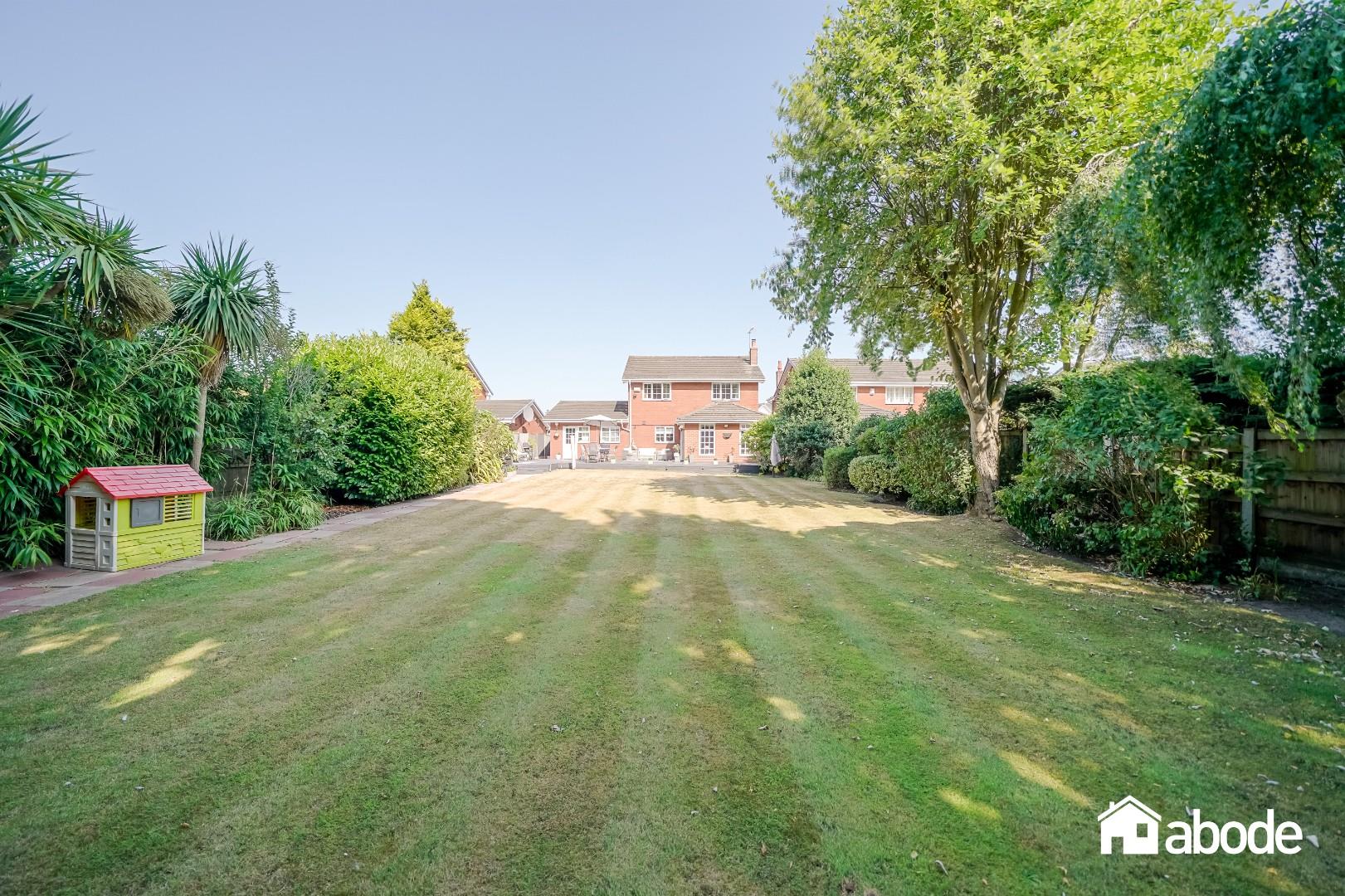 Elsworth Close, Formby, Liverpool - photo 3 of 30