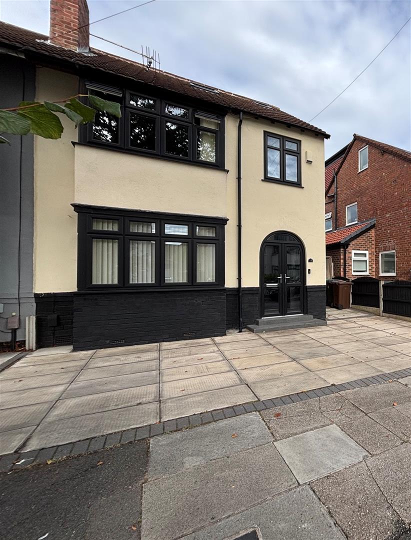 Rothesay Drive, Liverpool - photo 12 of 22