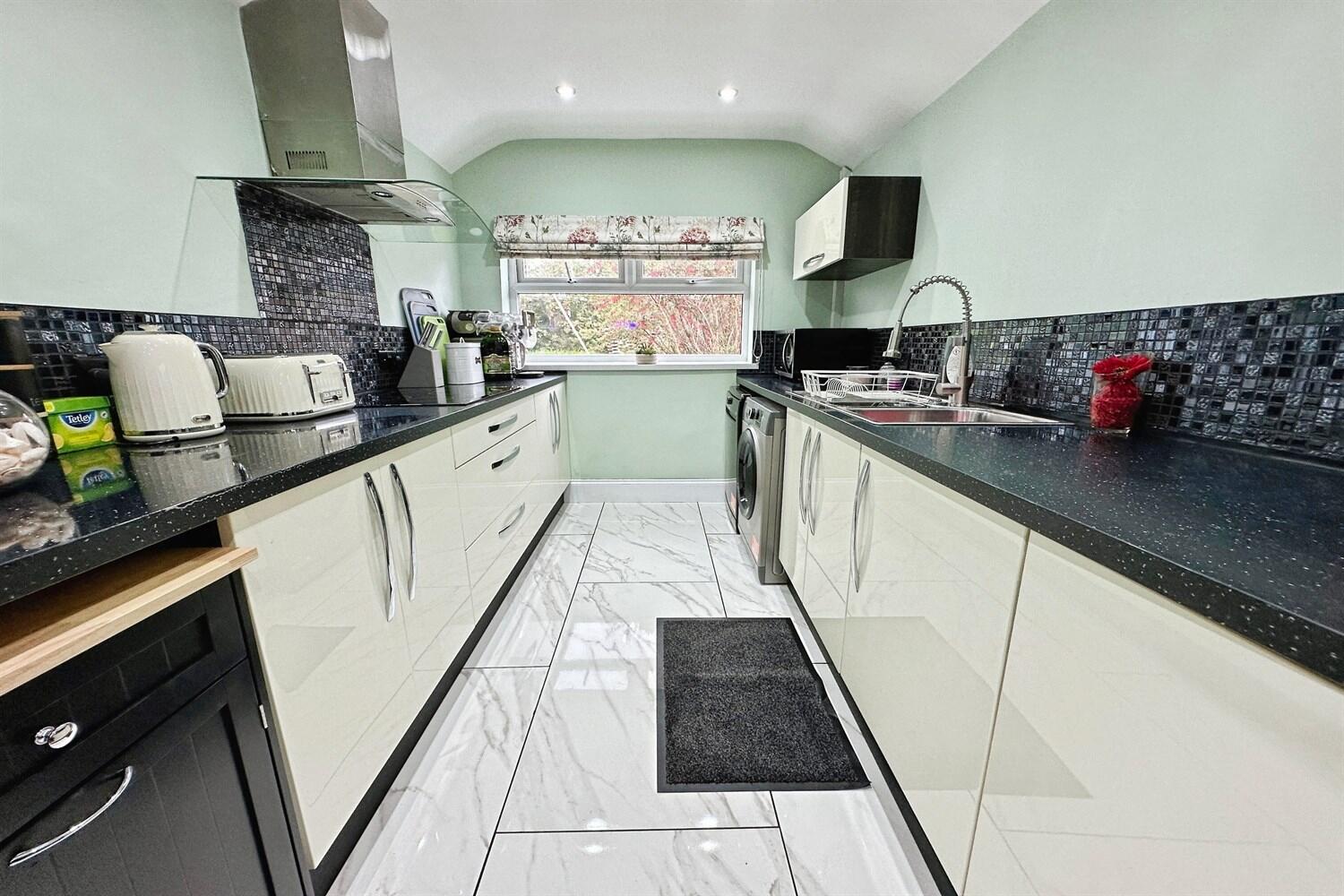Hatton Hill Road, Liverpool - photo 5 of 16